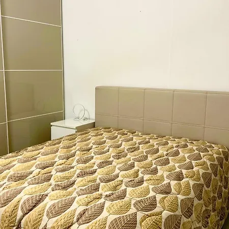 N274 - Numana, Nuovo Bilocale Con Balcone In Pieno Centro Апартаменты