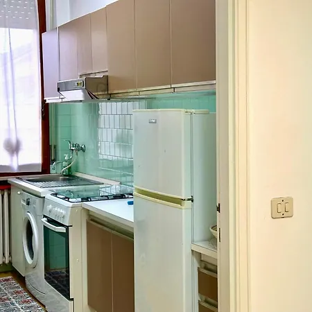 N274 - Numana, Nuovo Bilocale Con Balcone In Pieno Centro * Numana