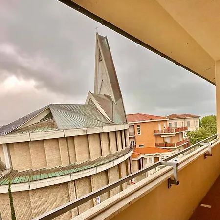 N274 - Numana, Nuovo Bilocale Con Balcone In Pieno Centro 아파트 누마나